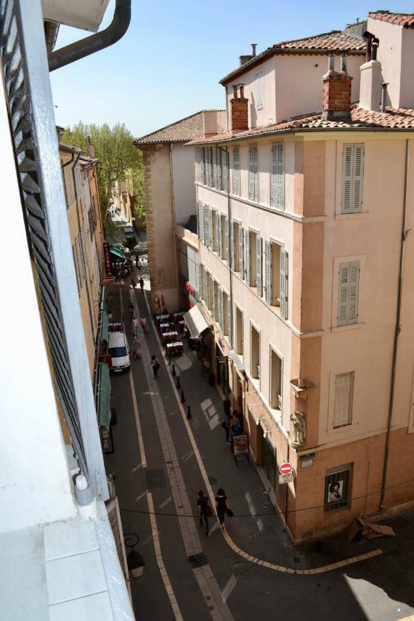 Lumineux Aix Plein Centre Avec Parking Prive Gratuit Appartement Aix-en-Provence Buitenkant foto