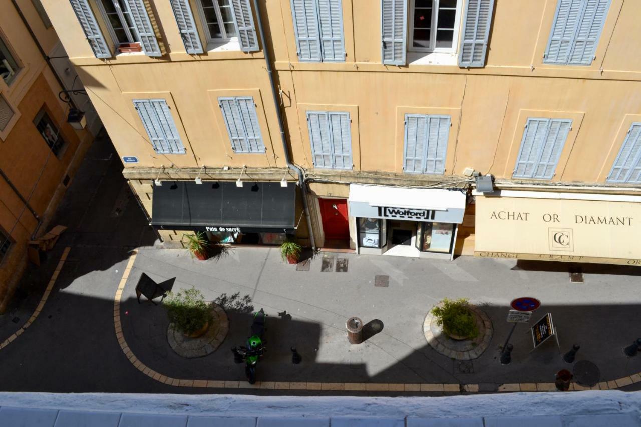 Lumineux Aix Plein Centre Avec Parking Prive Gratuit Appartement Aix-en-Provence Buitenkant foto